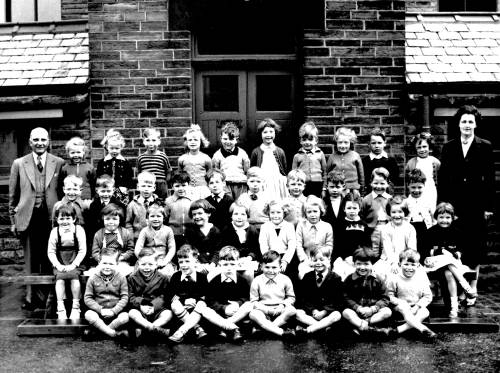 Hadfield St Andrews, Infant class 1, about 1958