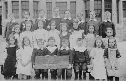 Hadfield Council School, good attenders 1911