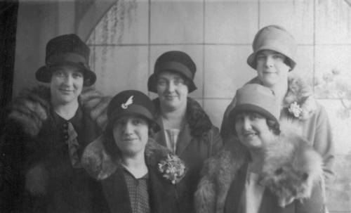 Hadfield Council School staff, 1928